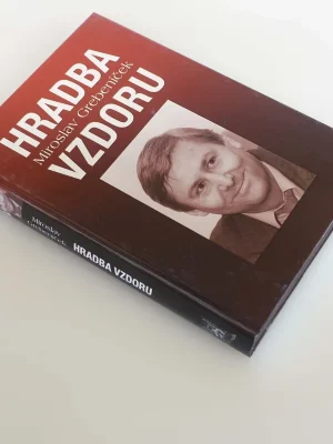 Hradba vzdoru Ověřený